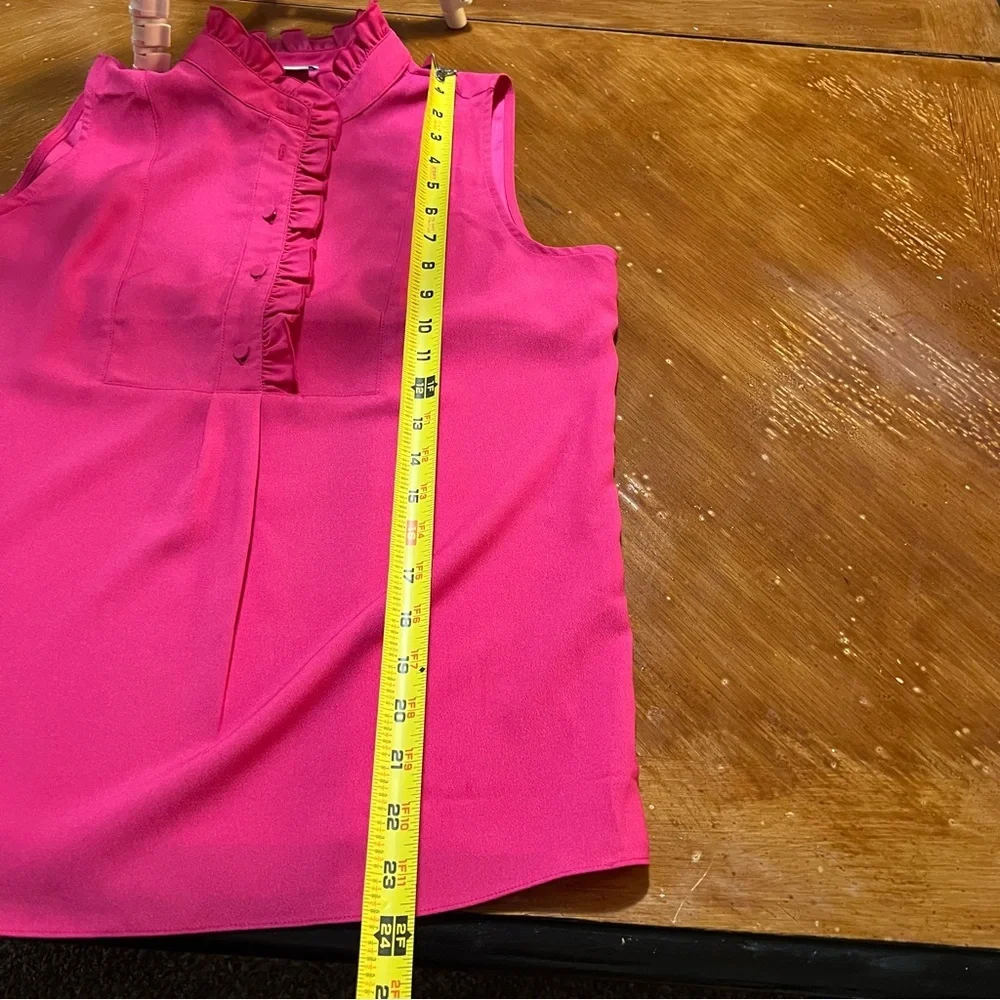 J.‎ Crew Barbie Pink Sleeveless Ruffled Neckline Blouse Size 4 Dressy Feminine